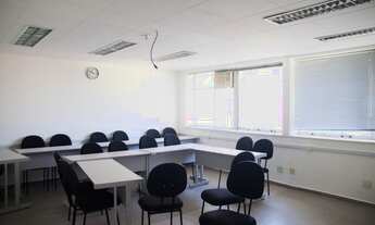 Imagem 4: Sala/Conjunto para aluguel possui 250 metros quadrados com 7 quartos em Bela Vista - São P