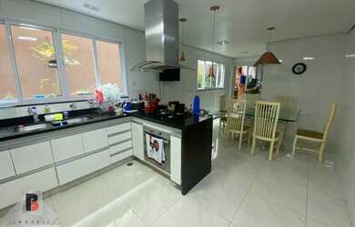 Imagem 2: Sobrado a venda mooca, 3 dormitórios 1 suíte, 4 vagas e quintal com churrasqueira