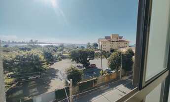 Imagem 2: Apartamento para venda possui 93 metros quadrados com 3 quartos em Centro - Penha - SC