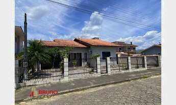 Imagem 2: Antônio Carlos - Casa Padrão - Centro