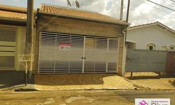 Imagem: Casa bem localizada e bem construída à