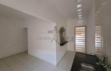 Imagem 5: Casa a venda jd. Satélite 125m² ,3 d, 1 suíte, 2 vagas....em sjc