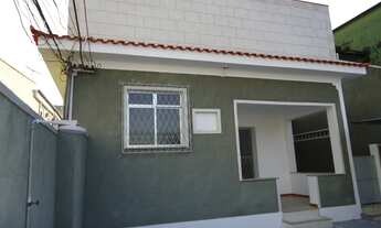 Imagem 3: Casa para aluguel possui 68 metros quadrados com 2 quartos em Vila Valqueire - Rio de Jane