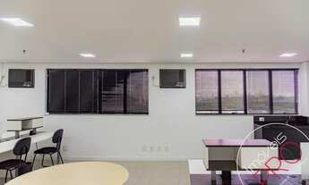 Imagem 2: Conjunto Comercial com 60m² no Campo Belo com Ar condicionado e todo reformado