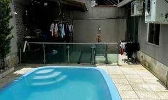 Imagem 1: CASA COM PISCINA, SEMI-MOBILIADA 03 QUARTOS EM CONDOMÍNIO NA REGIÃO DAS TORRES
