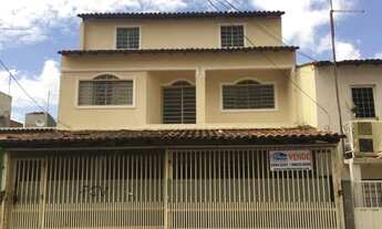 Imagem: Sobrado p/ investimento QS 08 - Riacho Fundo