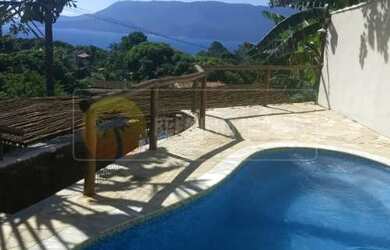 Imagem 3: Sobrado para venda possui 250 metros quadrados com 3 quartos em Veloso - Ilhabela - SP