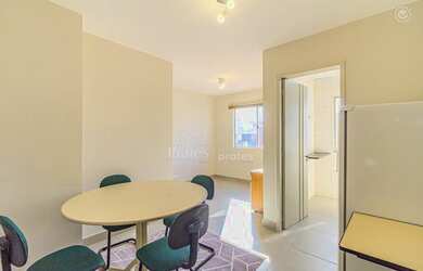 Imagem 2: CURITIBA - Apartamento Padrão - Centro