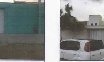 Imagem 2: Casa para venda tem 89 metros quadrados com 2 quartos em Centro - Pacajus - CE