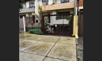 Imagem 4: VILA IZABEL/ÁGUA VERDE, SOBRADO SEMIMOBILIADO, CHURRASQUEIRA, LAREIRA, 4 VAGAS. PERMUTA PO