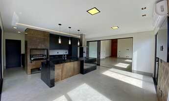 Imagem 3: Casa de condomínio térrea com 198 m², 3 suítes, piscina e gourmet