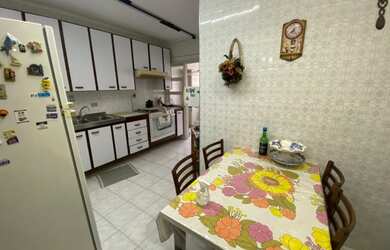 Imagem 2: Belo e arejado apartamento de 3 dorms (1 suíte) à venda no Gonzaga em Santos - SP