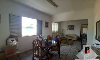 Imagem 5: Imóvel de esquina á venda em excelente localização