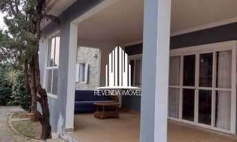 Imagem 2: Quartos 4 / Banheiros 5 / Vagas na garagem 5