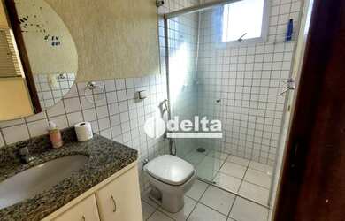 Imagem 5: Apartamento com 2 dormitórios para alugar, 77 m² por R$ 1.450,00/mês - Santa Mônica - Uber