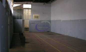 Imagem 4: Galpão para Venda no bairro Vila Bertioga com 500m², vagas. 1º andar com salas e copa. Exc