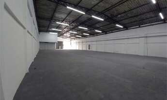 Imagem 3: Galpão/Depósito/Armazém para aluguel tem 810 metros quadrados