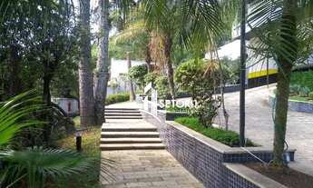 Imagem 3: Apartamento com 4 quartos para alugar, 210 m² por R$ 2.200/mês - Bom Pastor - Juiz de Fora