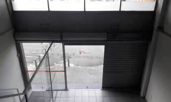 Imagem: Loja, na Raja Gabaglia, 90 m², banheiro