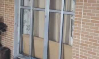 Imagem: 2 Casas com 2 dormitórios, 1 vaga à venda