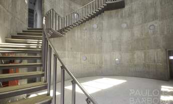 Imagem 4: Imóvel versátil com projeto singular - 1.970m² de área construída - Galpão