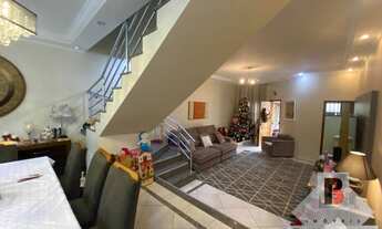 Imagem: Casa a venda totalmente reformada com quintal