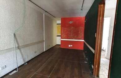 Imagem 7: Salão com 80m², dois ambientes, 1 copa, balcão, 1 banheiro e cozinha