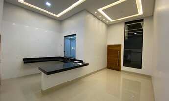 Imagem: Casa de Rua - Casa 3 quartos, sendo 1 suíte