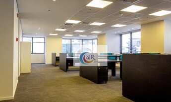 Imagem: Conjunto comercial de 598 m² de área útil