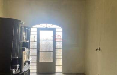 Imagem 5: CASA INACABADA COM EXCELENTE ESTRUTURA