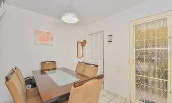 Imagem 4: Sobrado para venda possui 130 metros quadrados com 3 quartos em Campo Comprido - Curitiba