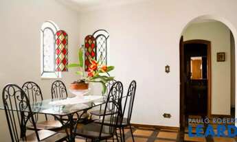 Imagem: CASA ASSOBRADADA - PLANALTO PAULISTA - SP