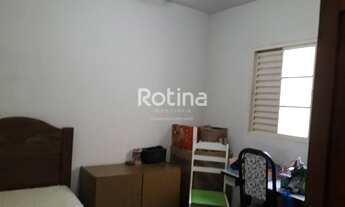 Imagem 5: Casa à venda, 2 quartos, 3 vagas, Residencial Gramado - Uberlândia/MG