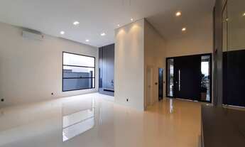 Imagem 4: Casa de condomínio para venda tem 450 metros quadrados com 3 quartos