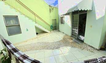 Imagem 2: Casa Duplex com Armários Planejados - BH - Santa Mônica - 5 quartos (1 Suíte