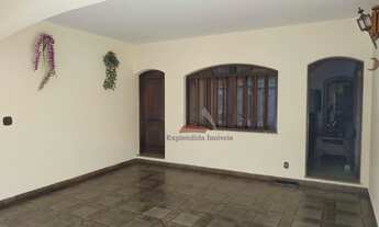 Imagem: Casa com 3 dormitórios para comprar - Centro