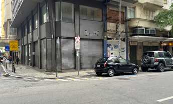 Imagem 1: EXCELENTE LOJA DE ESQUINA Prédio comercial frontal atendendo diversas finalidades comerci