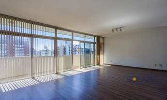 Imagem 2: Apartamento de 4 dormitórios (2 suítes) e 2 vagas de garagem à venda no Centro