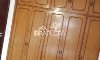 Imagem 7: Casa ensolarada com 300m² com quintal, jardim, edícula e lareira em um rua tranquila do b