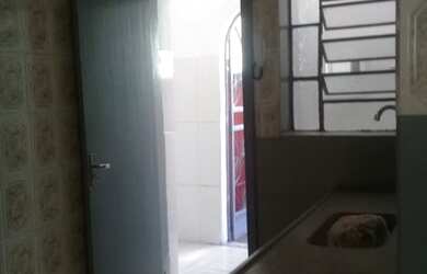 Imagem 4: Casa com 02 quartos com garagem Comercial ou Residencial Bairro JK