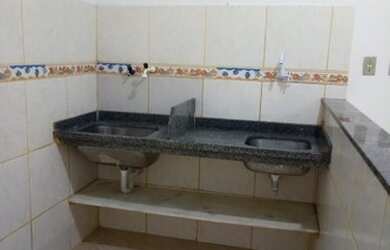 Imagem 3: Aluga-se Casa com 1/4