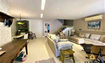 Imagem 5: Casa de condomínio para venda tem 415 metros quadrados com 5 quartos