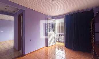 Imagem 2: Casa para Aluguel - Cajuru, 2 Quartos, 64 m2