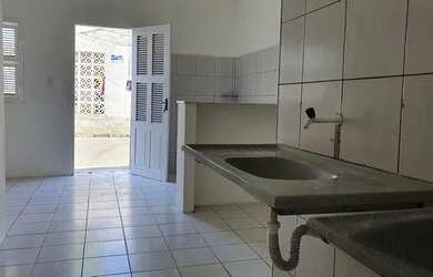 Imagem 4: Casa com 1 dormitório para alugar, 36 m² por R$ 610,72/mês - Centro - Fortaleza/CE