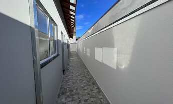 Imagem 2: Linda casa com 03 dor, sendo 01 suíte, instalação para ar condicionado, pintura suvinil, T