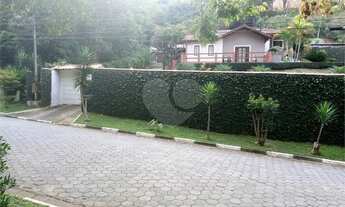 Imagem 4: Sobrado com 3 dormitórios e piscina no Alpes de Mairiporã