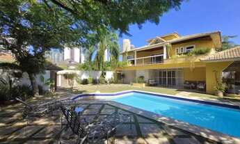 Imagem 2: Barra Cond. Porto dos Cabritos mobiliada! 700m² duplex + sótão 4 suítes 3 vgs!