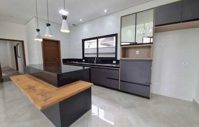 Imagem 3: Casa de condomínio térrea para venda tem 283 metros quadrados com 3 quartos