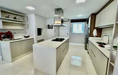 Imagem 3: Apartamento Finamente Mobiliado na Barra Sul