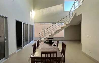 Imagem 7: Venda Casa com 4 dormitórios